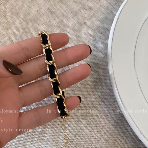 [NEW] BLACK AND GOLD BICOLOR BRACELET - Picture 5 of 5